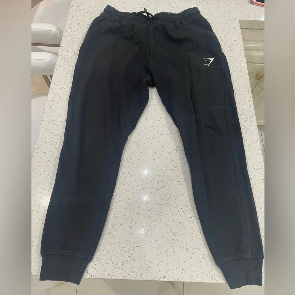 Gymshark Black Athletic CREST slimfit joggers size med - Picture 3 of 8